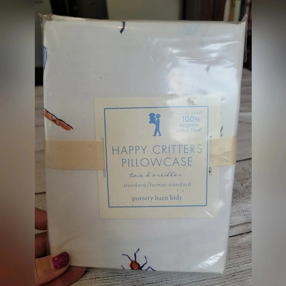 Pottery Barn Kids Happy Critters 100% Organic Cotton One standard pillowcase NWT